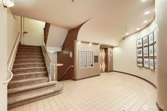 Property photo for 2700 4th Avenue #301, Seattle photo 2