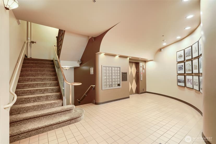 Property photo for 2700 4th Avenue #301, Seattle photo 2