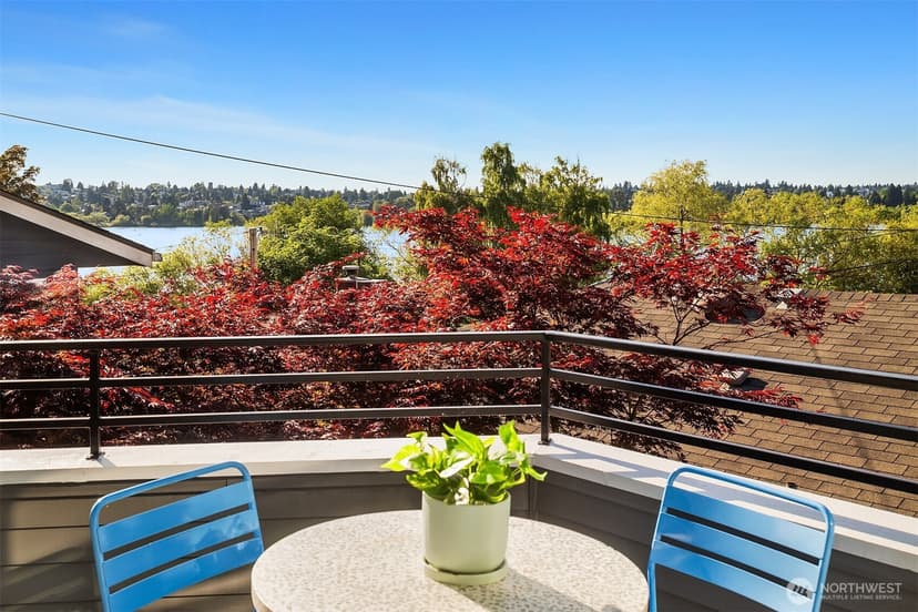 Property photo for 2112 N 64th Street, Seattle photo 15