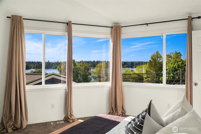 Property photo for 2112 N 64th Street, Seattle photo 26