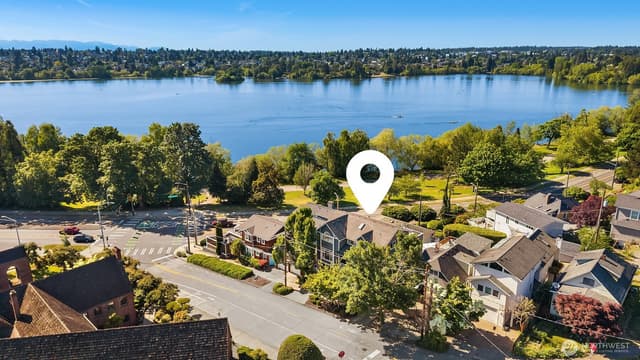 Property photo for 2112 N 64th Street, Seattle photo 3