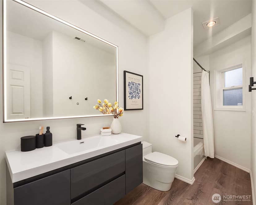 Property photo for 2112 N 64th Street, Seattle photo 38