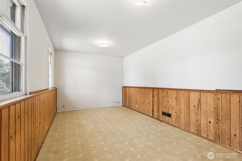 Property photo for 14205 11th Avenue SW, Burien photo 8
