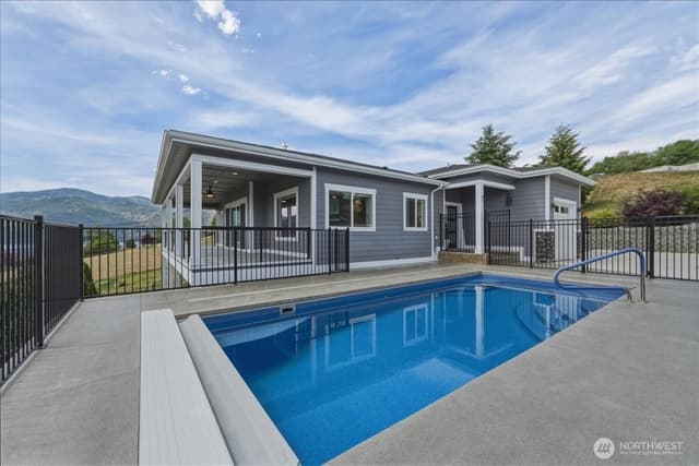 Property photo for 47 Terrace Drive, Manson photo 2