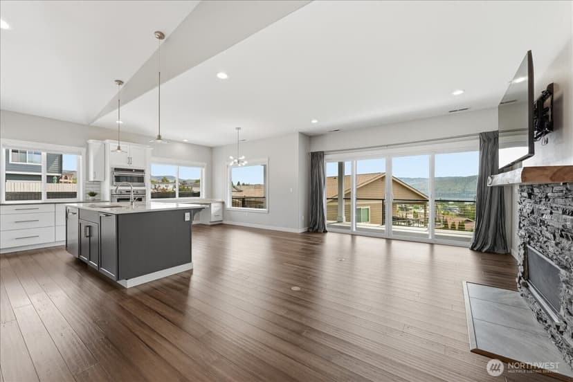 Property photo for 47 Terrace Drive, Manson photo 3