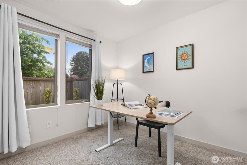 Property photo for 12002 Greenwood Avenue N, Seattle photo 5