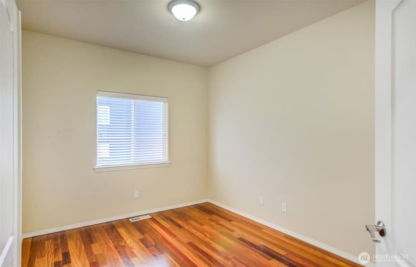 Property photo for 5709 119th Place NE, Marysville photo 13
