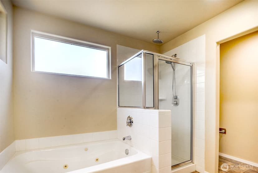 Property photo for 5709 119th Place NE, Marysville photo 32