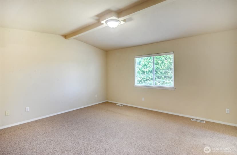 Property photo for 5709 119th Place NE, Marysville photo 29