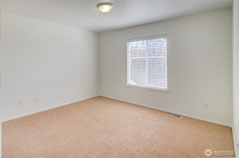 Property photo for 5709 119th Place NE, Marysville photo 37