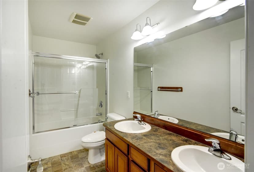 Property photo for 5709 119th Place NE, Marysville photo 34