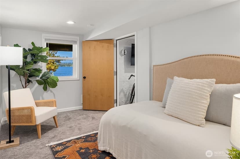 Property photo for 601 Fullerton Avenue, Seattle photo 18