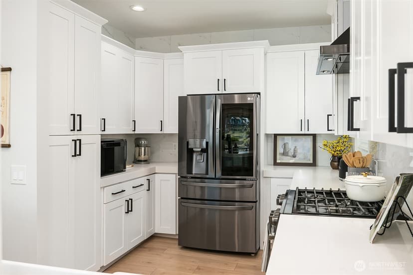 Property photo for 601 Fullerton Avenue, Seattle photo 8