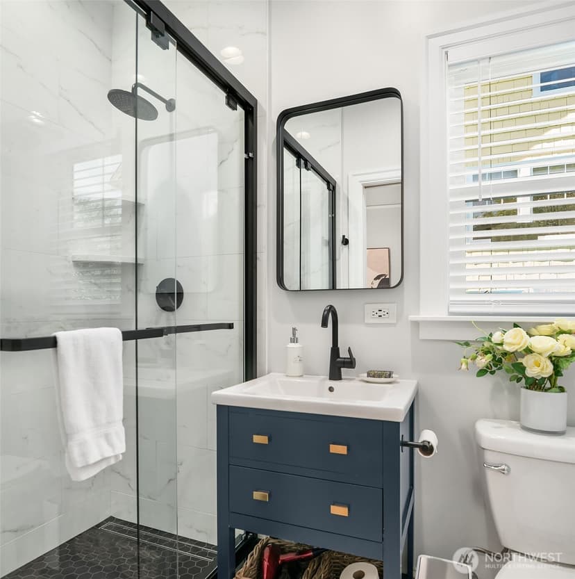 Property photo for 601 Fullerton Avenue, Seattle photo 14