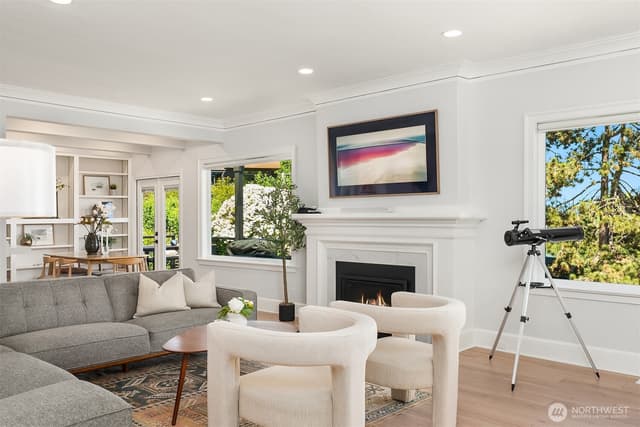 Property photo for 601 Fullerton Avenue, Seattle photo 4