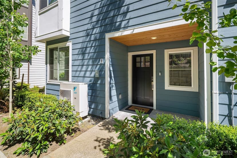 Property photo for 18829 67th Drive NE #1, Kenmore photo 5