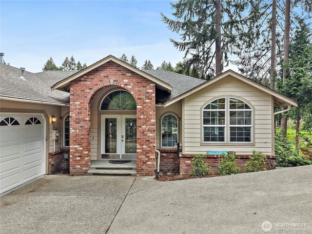 Property photo for 18714 McGhee Drive E, Bonney Lake photo 2
