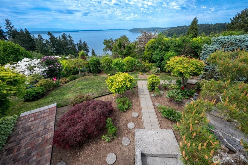 Property photo for 2806 SW 167 Place, Burien photo 9