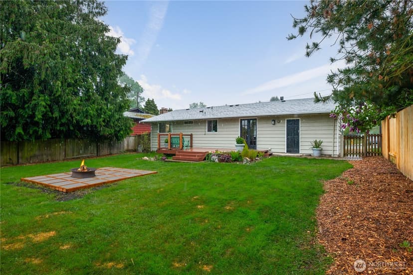 Property photo for 2301 Jade Avenue, Everett photo 26