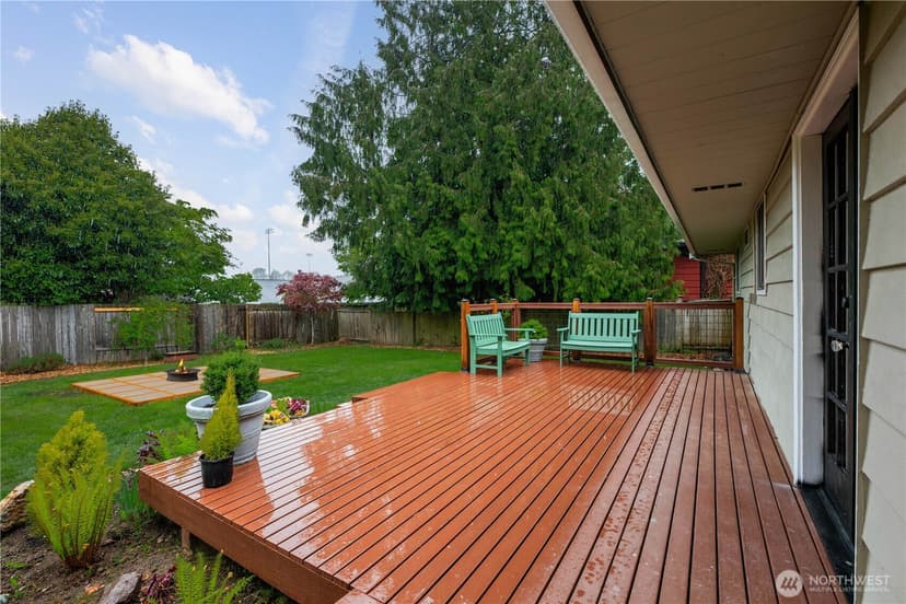 Property photo for 2301 Jade Avenue, Everett photo 24