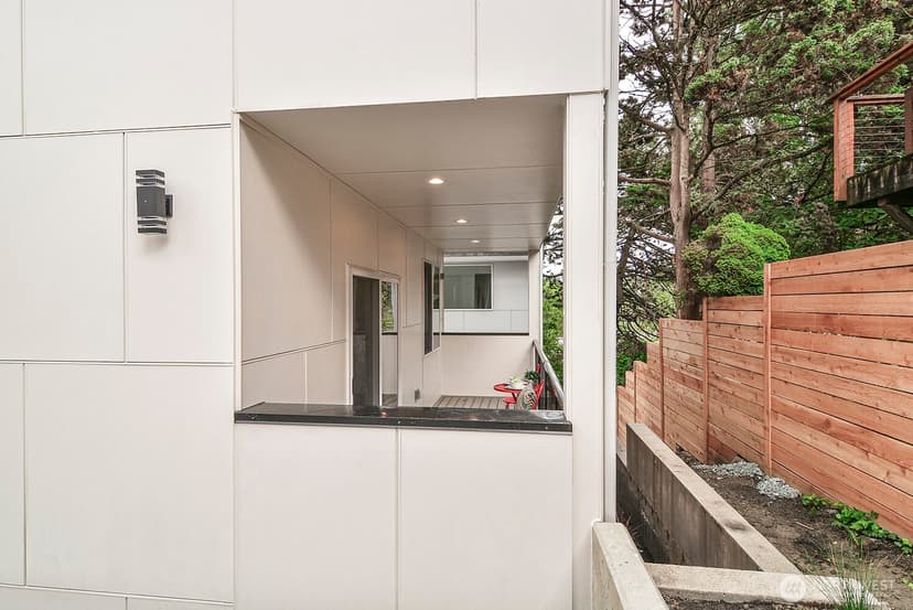 Property photo for 2336 B 23rd Avenue S, Seattle photo 14