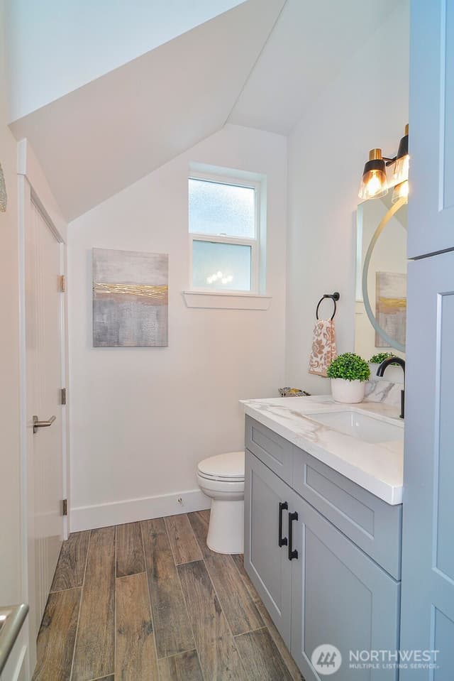 Property photo for 2336 B 23rd Avenue S, Seattle photo 3