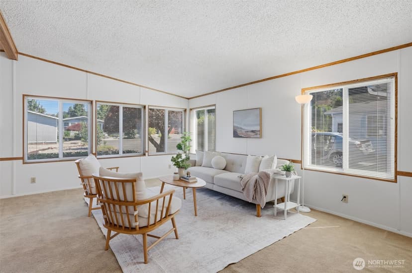 Property photo for 24324 9th Avenue W, Bothell photo 6