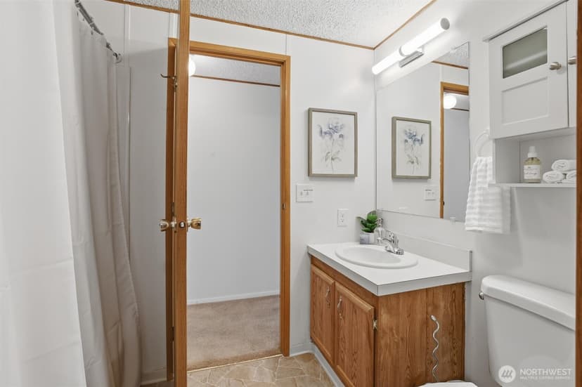 Property photo for 24324 9th Avenue W, Bothell photo 22