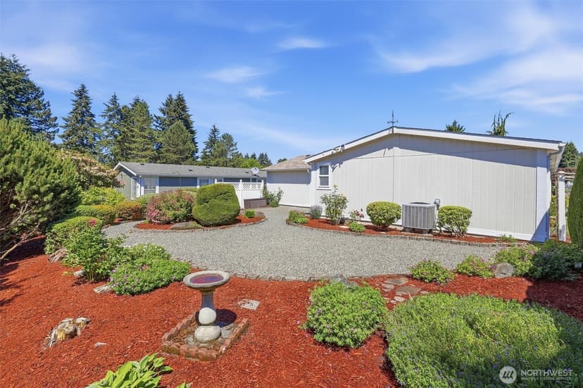 Property photo for 24324 9th Avenue W, Bothell photo 27