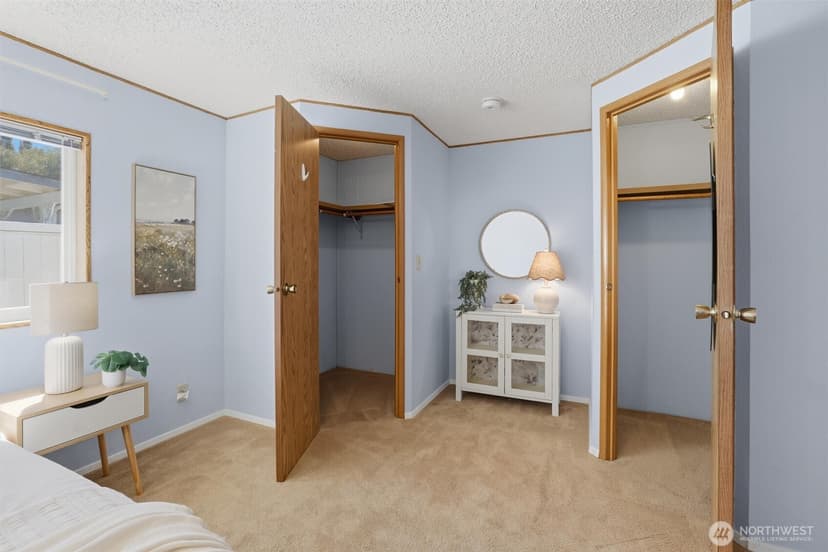 Property photo for 24324 9th Avenue W, Bothell photo 17