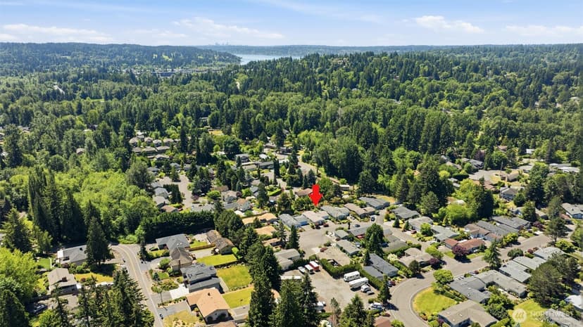 Property photo for 24324 9th Avenue W, Bothell photo 37