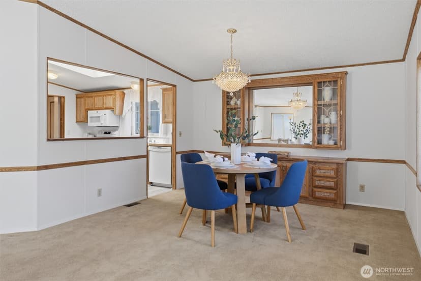 Property photo for 24324 9th Avenue W, Bothell photo 10