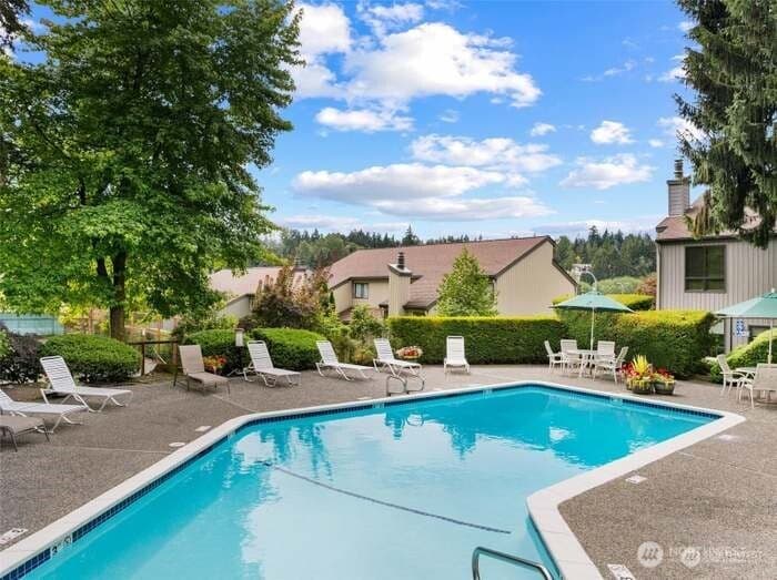 Property photo for 10840 NE 35th Place #2, Bellevue photo 27