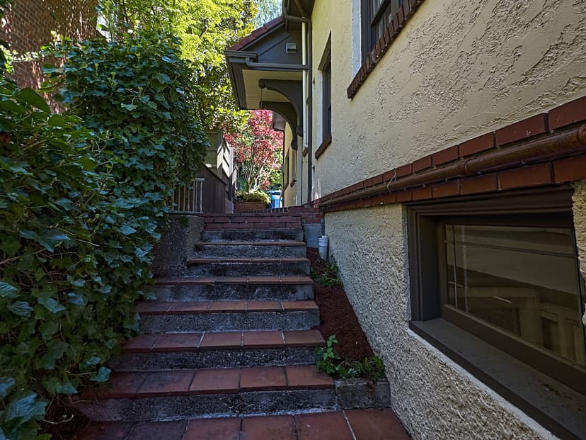 Property photo for 700 W Prospect Street, Seattle photo 36