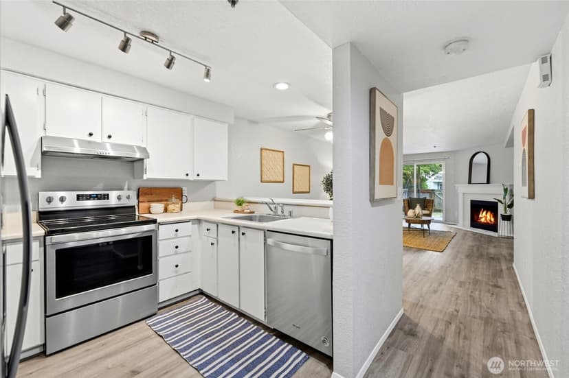 Property photo for 25005 98th Place S #C102, Kent photo 3