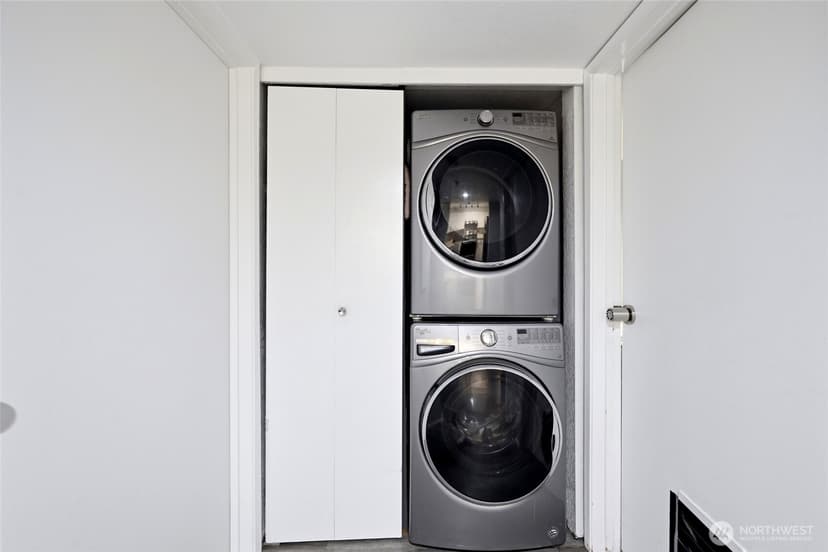 Property photo for 25005 98th Place S #C102, Kent photo 23