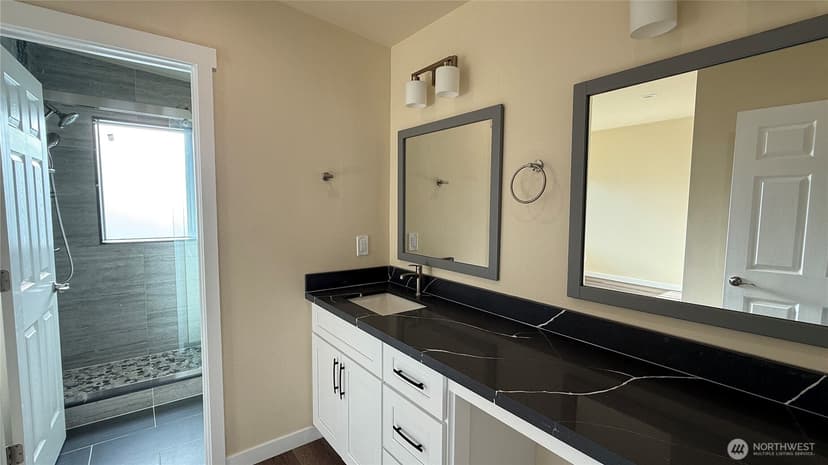 Property photo for 9025 38th Avenue S, Seattle photo 13