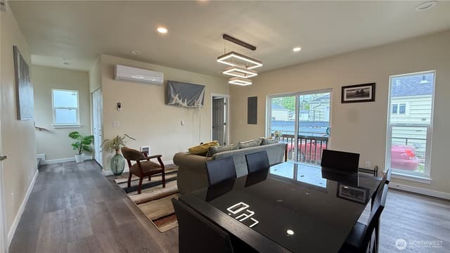 Property photo for 9025 38th Avenue S, Seattle photo 3