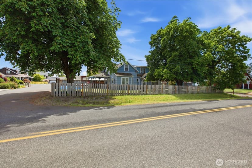 Property photo for 216 127th Street E, Tacoma photo 32