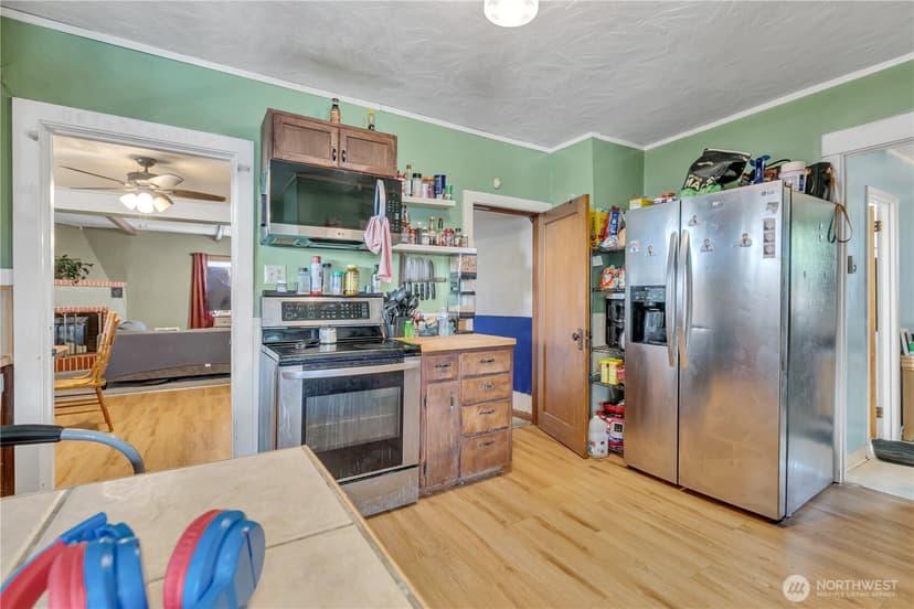 Property photo for 216 127th Street E, Tacoma photo 15