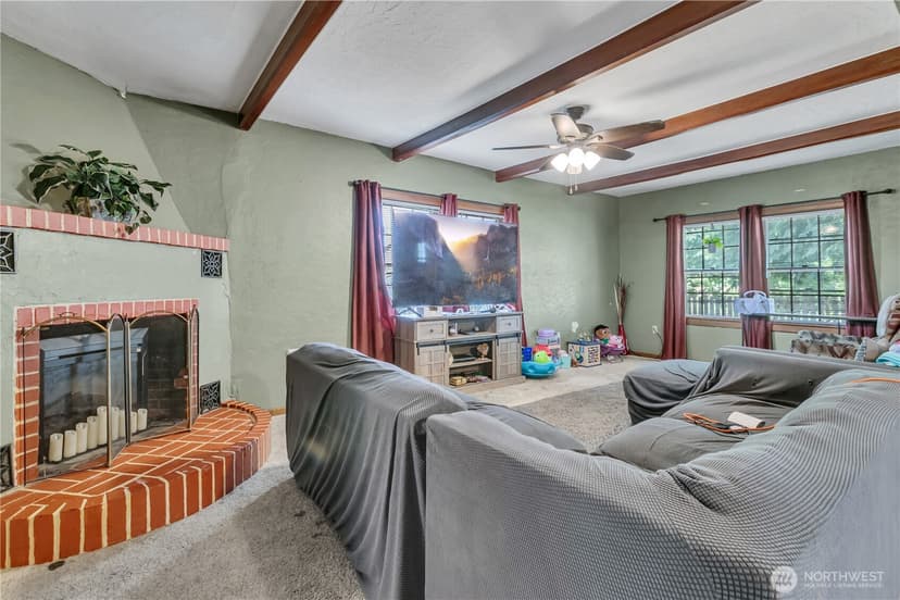 Property photo for 216 127th Street E, Tacoma photo 8