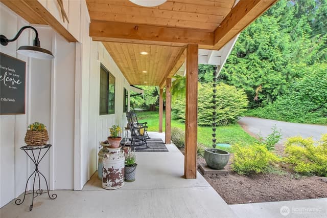 Property photo for 16023 Snohomish Avenue, Snohomish photo 5