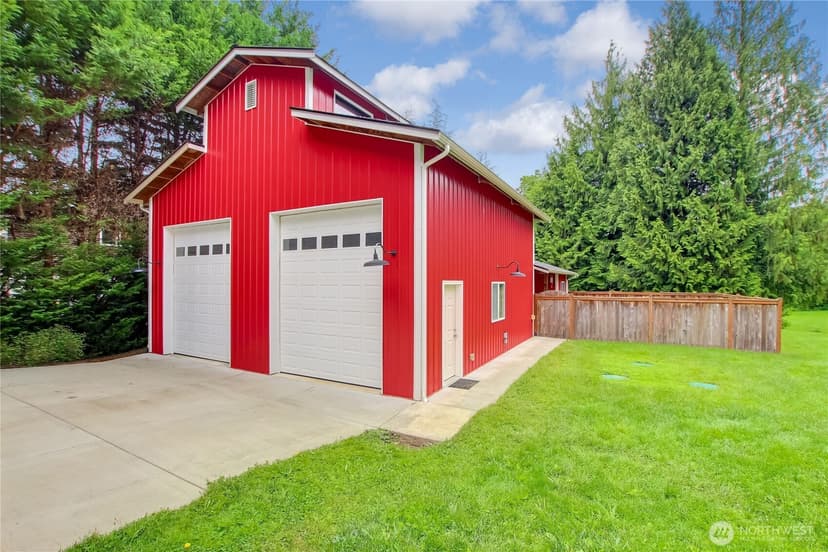 Property photo for 16023 Snohomish Avenue, Snohomish photo 34