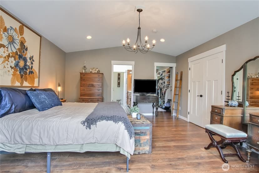 Property photo for 16023 Snohomish Avenue, Snohomish photo 16