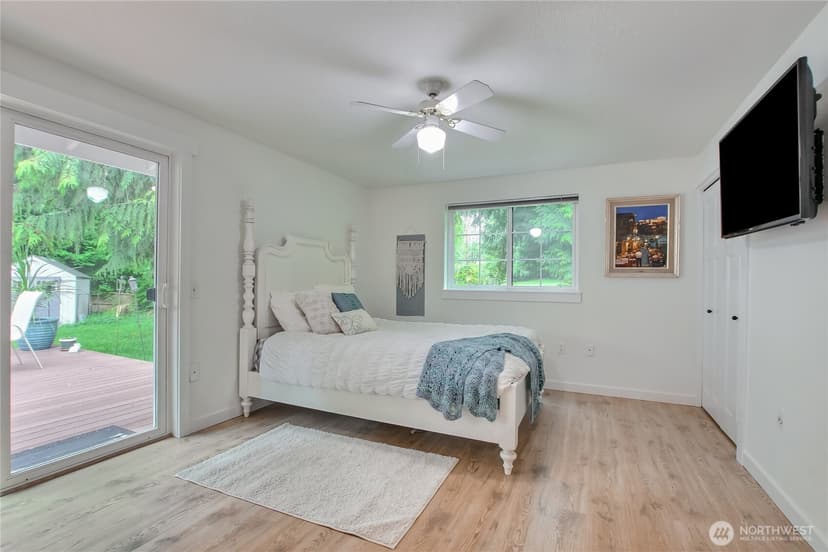 Property photo for 16023 Snohomish Avenue, Snohomish photo 23