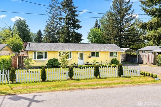 Property photo for 13518 47th Drive NE, Marysville