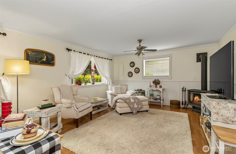 Property photo for 13518 47th Drive NE, Marysville photo 8