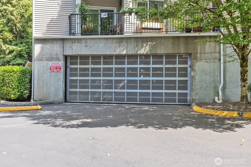 Property photo for 15000 Juanita Drive NE #405, Kenmore photo 32