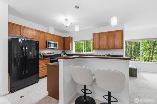 Property photo for 15000 Juanita Drive NE #405, Kenmore photo 4