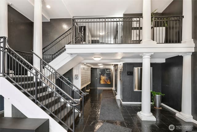 Property photo for 425 Vine Street #614, Seattle photo 5